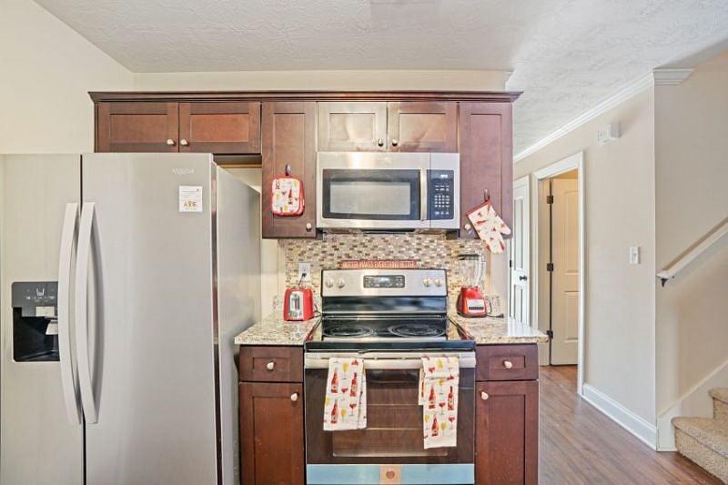 Furnished Finder property 354057_1 photo 10