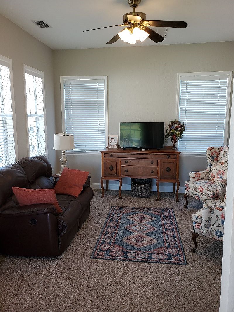 Furnished Finder property 354094_1 photo 3