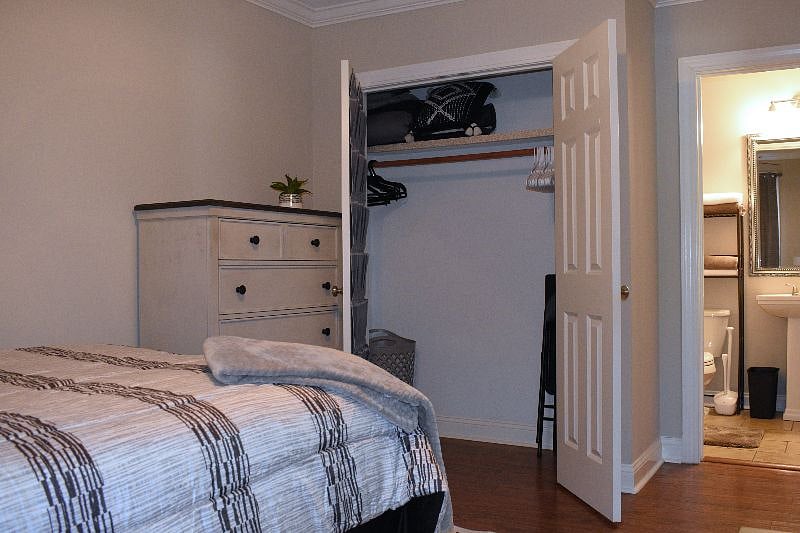 Furnished Finder property 354105_1 photo 4