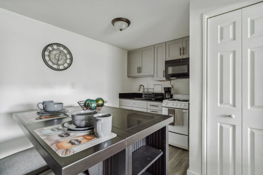 1 Bedroom Cozy Apartment