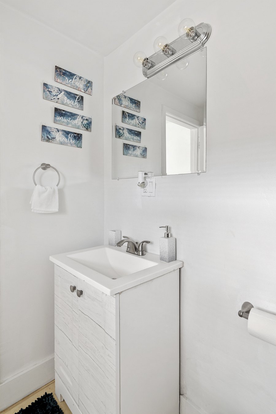 1 Bedroom Cozy Apartment