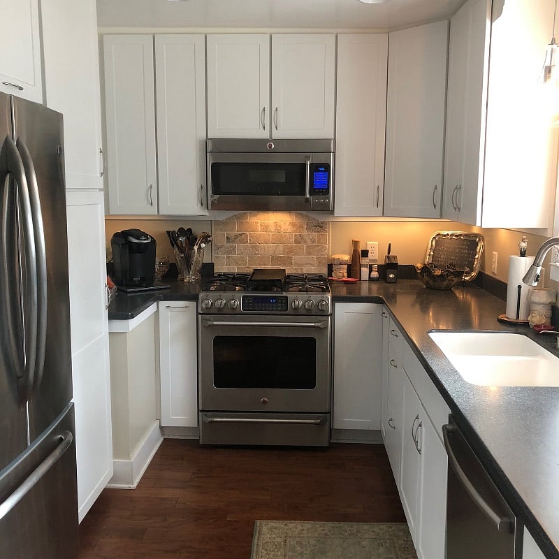 UPPER KITCHEN