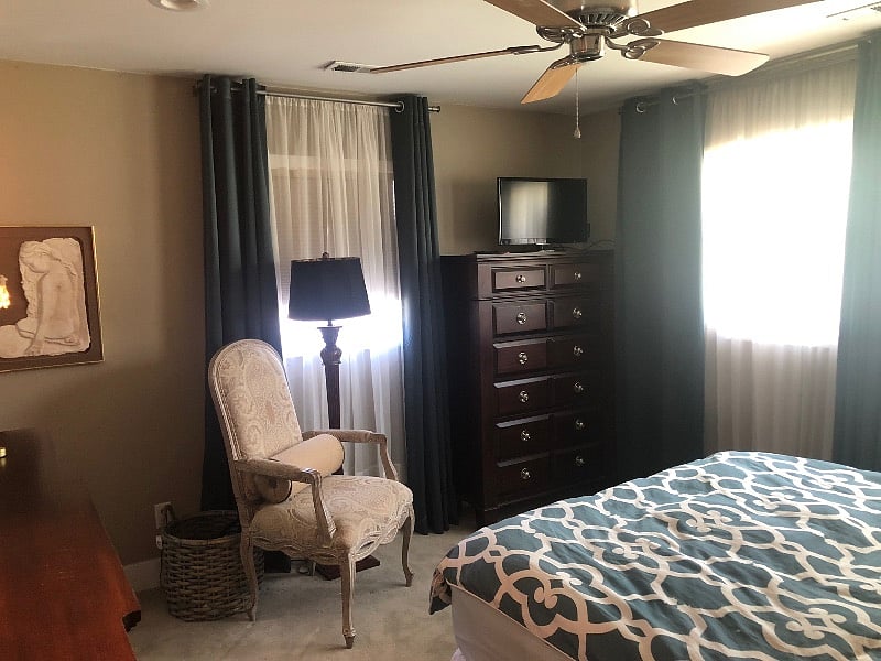 UPPER BEDROOM
