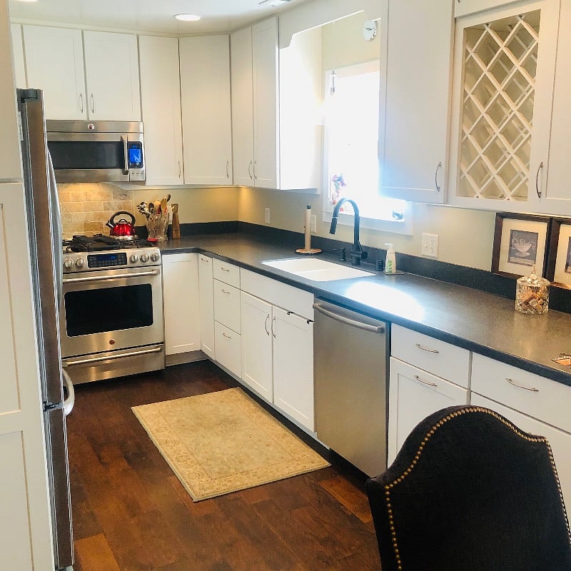 UPPER KITCHEN