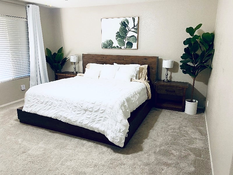 Master bedroom 