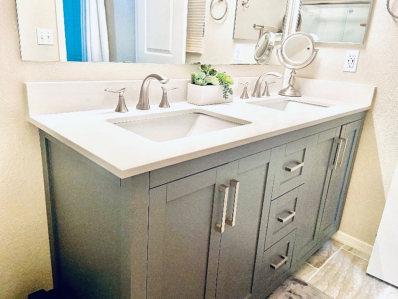 Master bathroom 