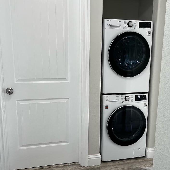 Furnished Finder property 354580_1 photo 12
