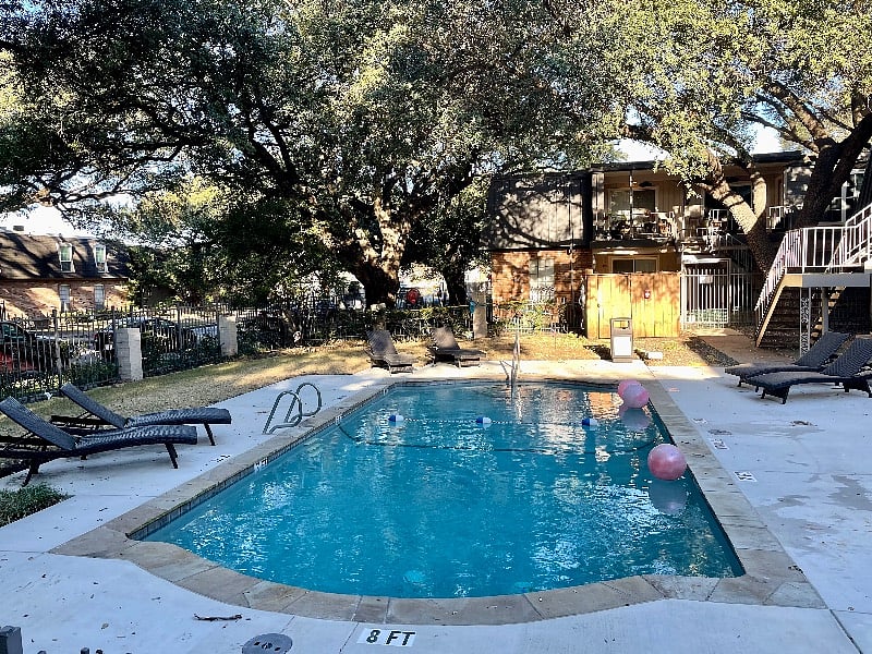 Community pool