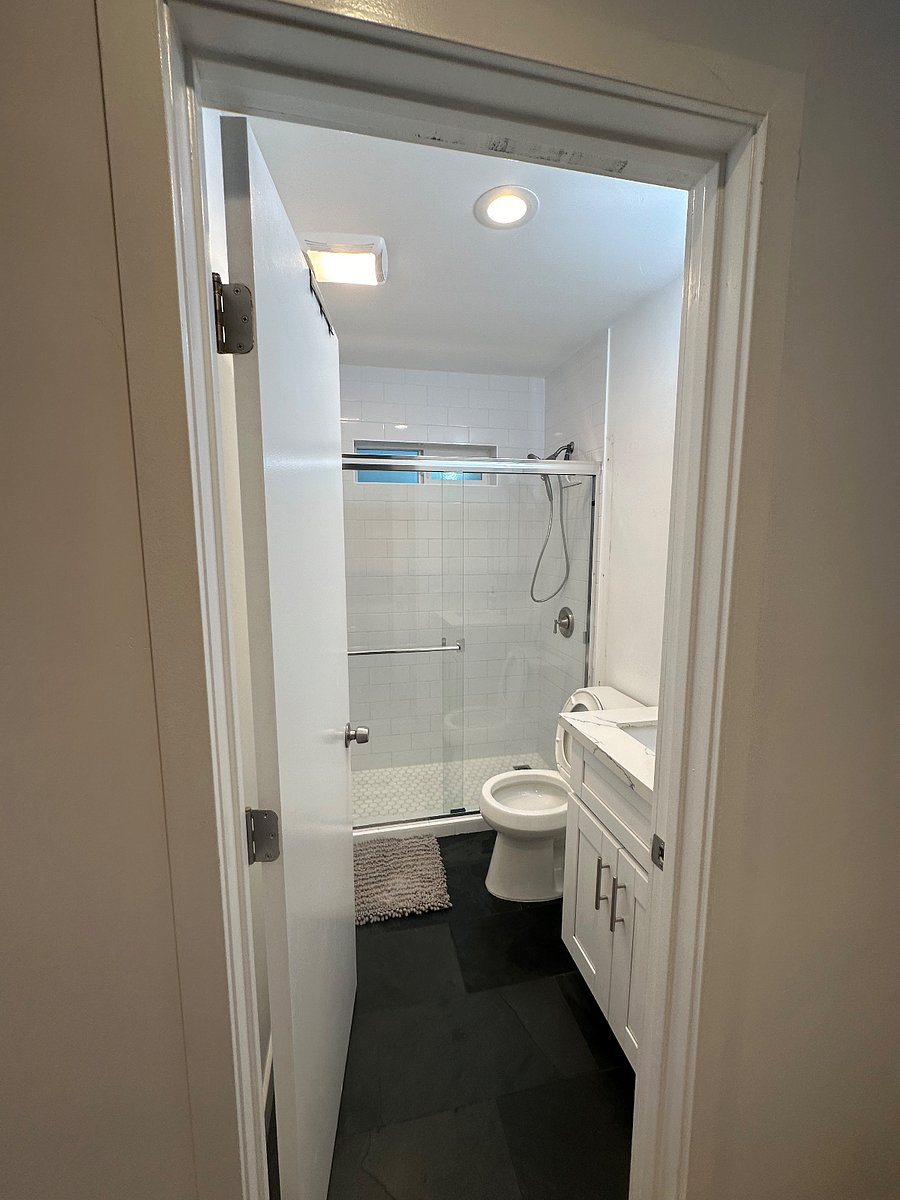 Furnished Finder property 354700_1 photo 15
