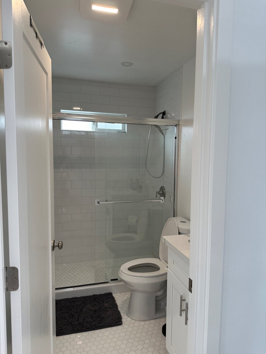 Furnished Finder property 354700_2 photo 9