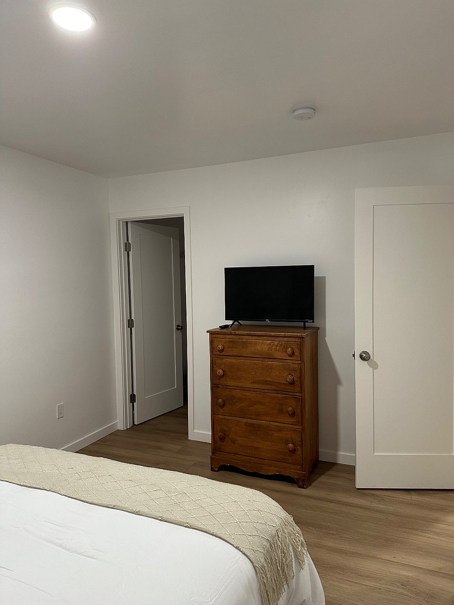 Furnished Finder property 354700_2 photo 6