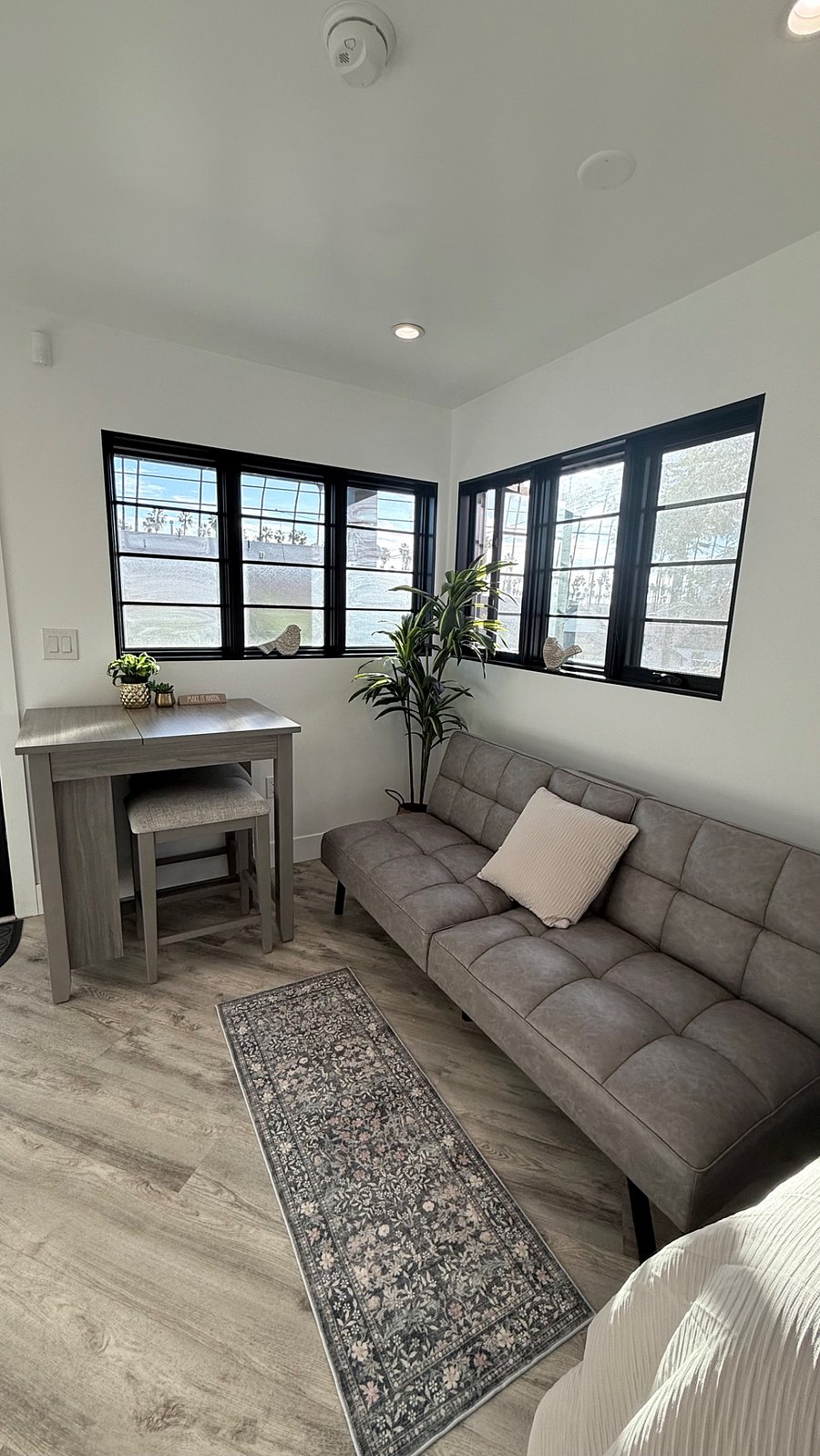 Furnished Finder property 354758_1 photo 8