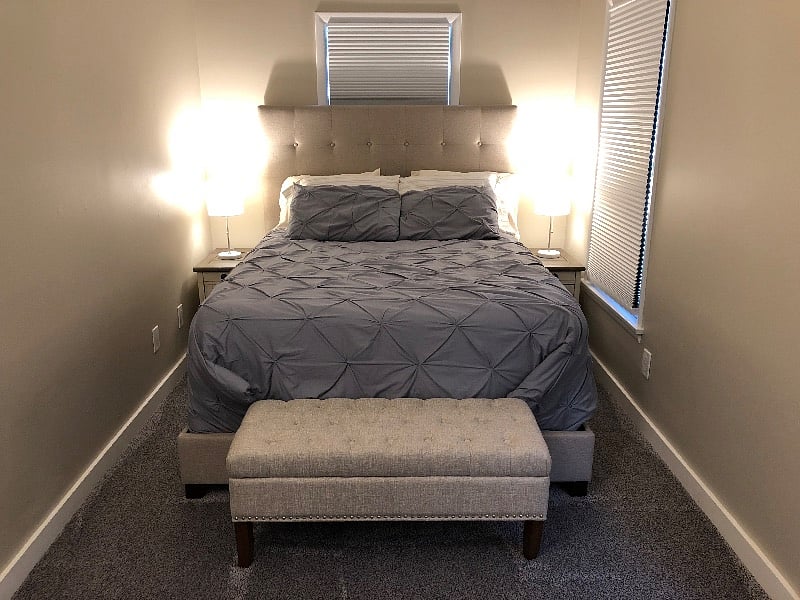1st floor bedroom with queen bed