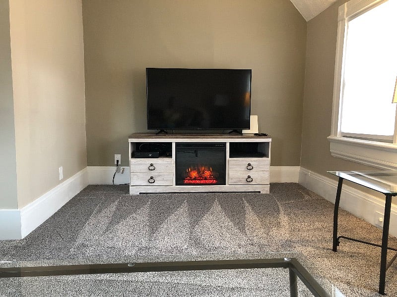 Living area (2nd floor)
