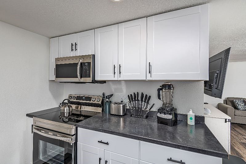 Furnished Finder property 354898_1 photo 12