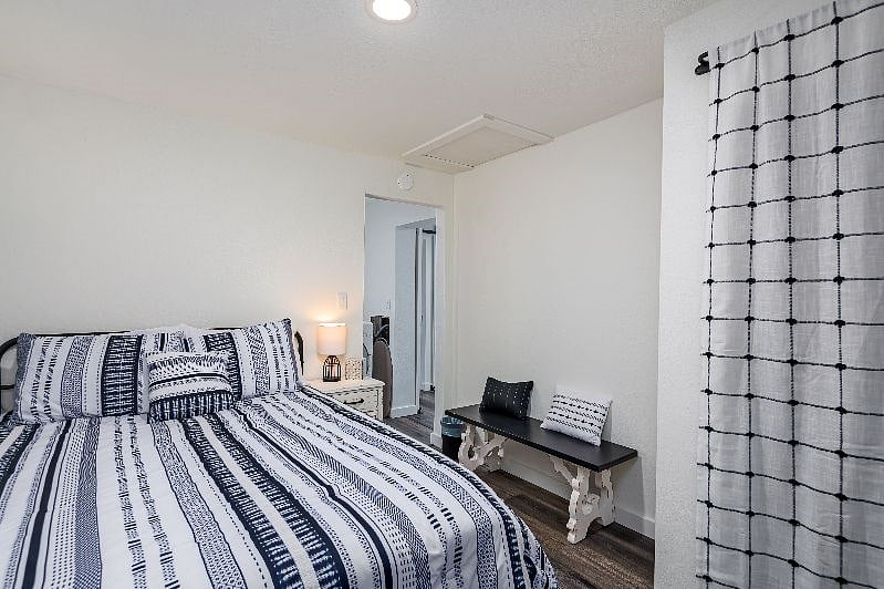 Furnished Finder property 354898_1 photo 24
