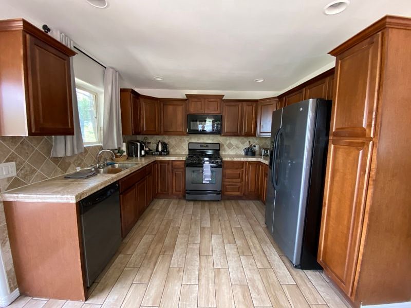 Furnished Finder property 355076_1 photo 8