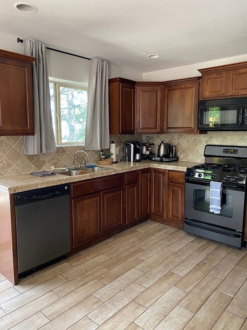 Furnished Finder property 355076_1 photo 10