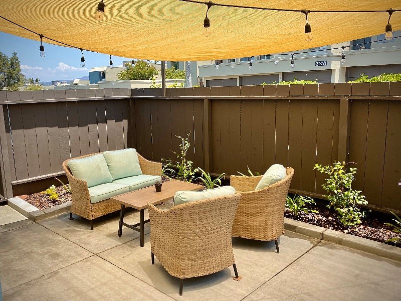 Fully enclosed and shaded patio & garden
