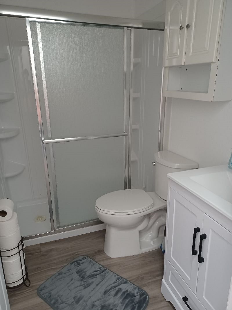 Bathroom/shower