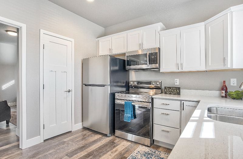 Furnished Finder property 355330_1 photo 11