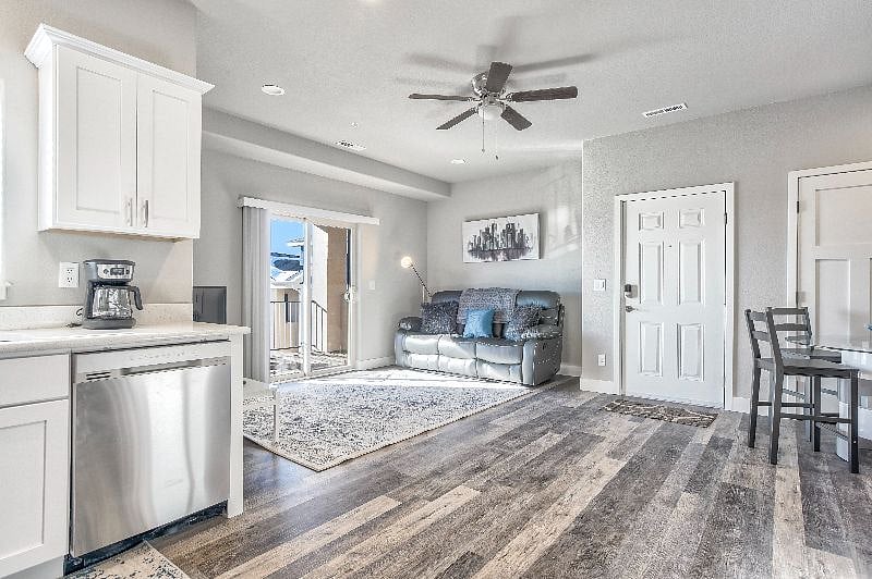 Furnished Finder property 355330_1 photo 15