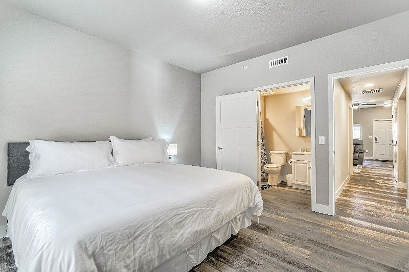 Furnished Finder property 355330_2 photo 25