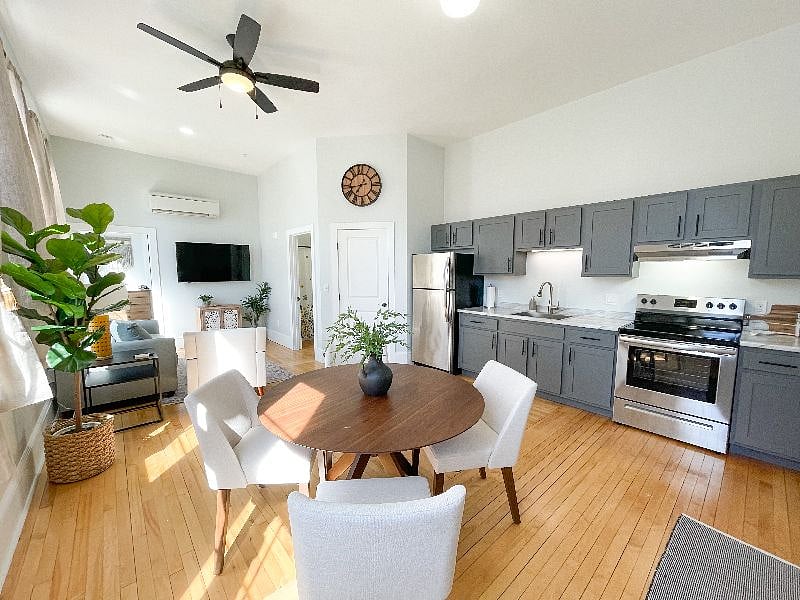 Furnished Finder property 355423_1 photo 3