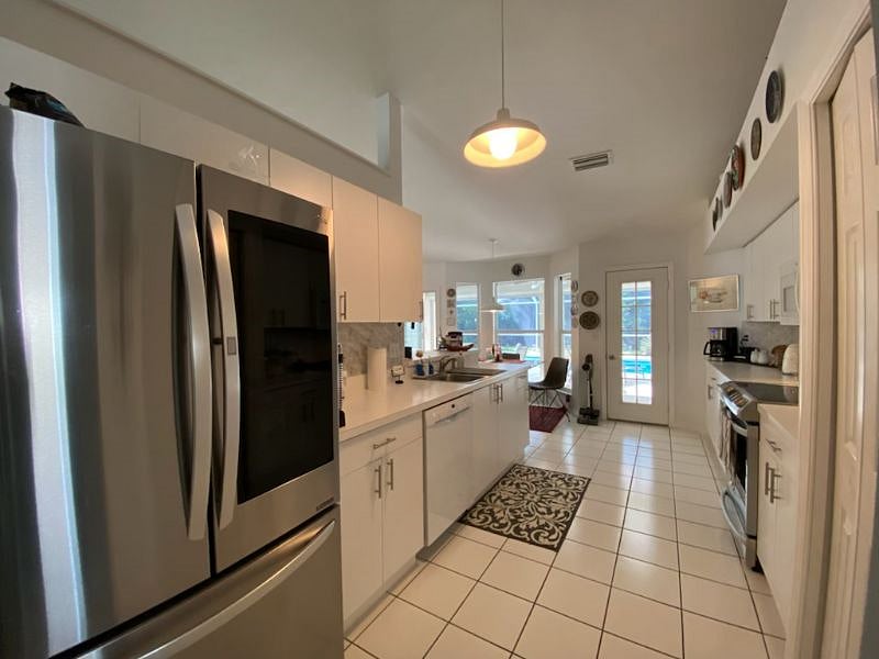 Furnished Finder property 355426_1 photo 5