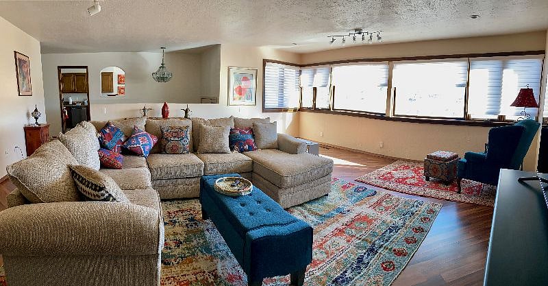 So much space in the living area!