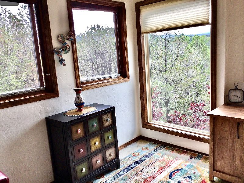 This room makes you feel like you're in a tree house!