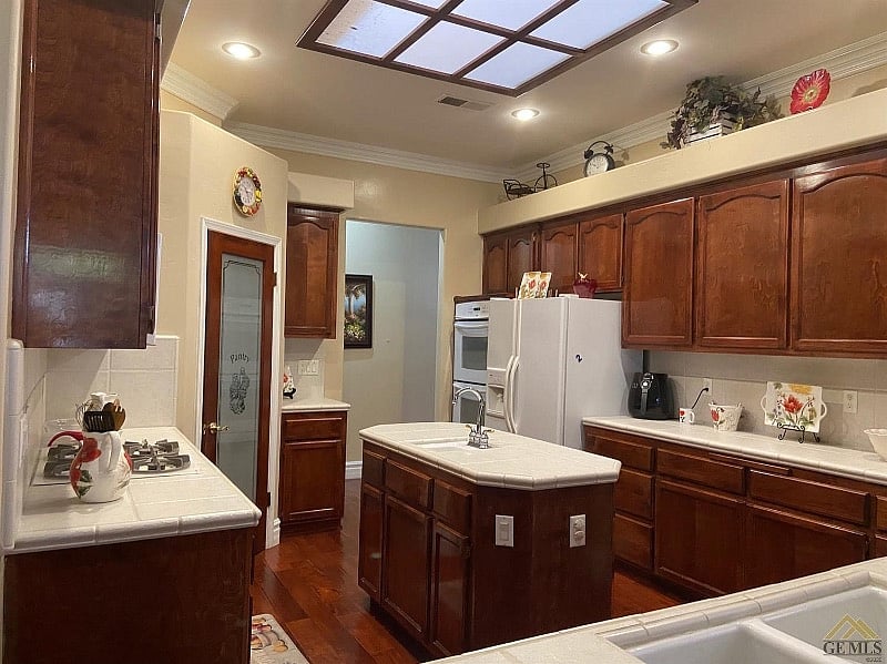 Furnished Finder property 355531_1 photo 2