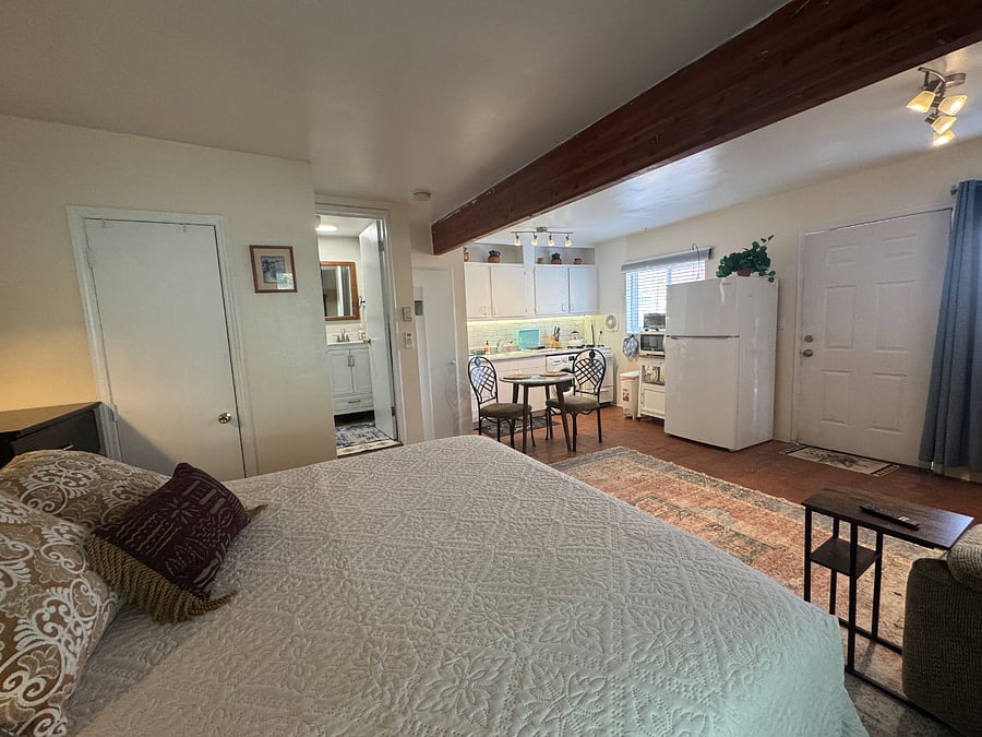 Furnished Finder property 355601_1 photo 9