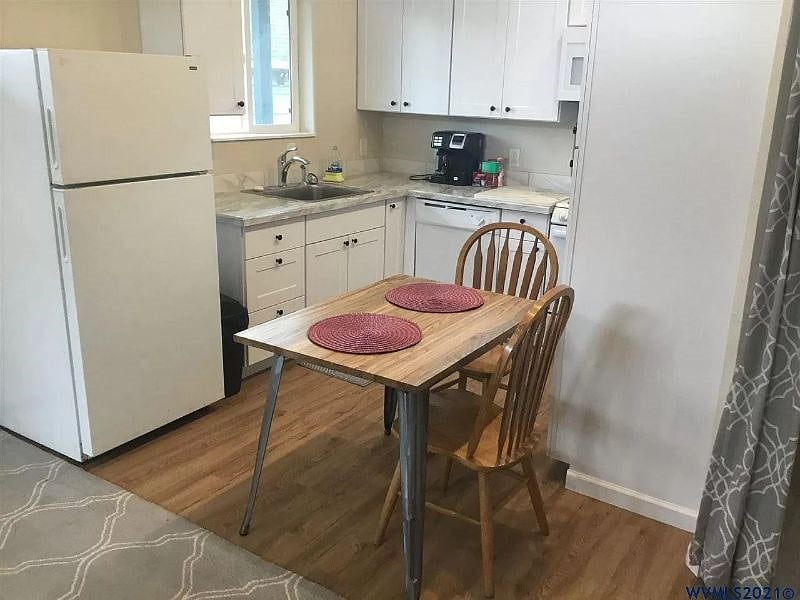 Furnished Finder property 355636_1 photo 6
