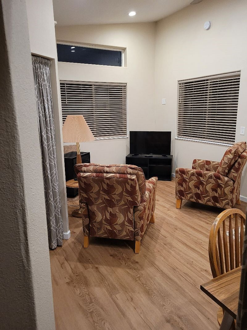 Furnished Finder property 355636_1 photo 14
