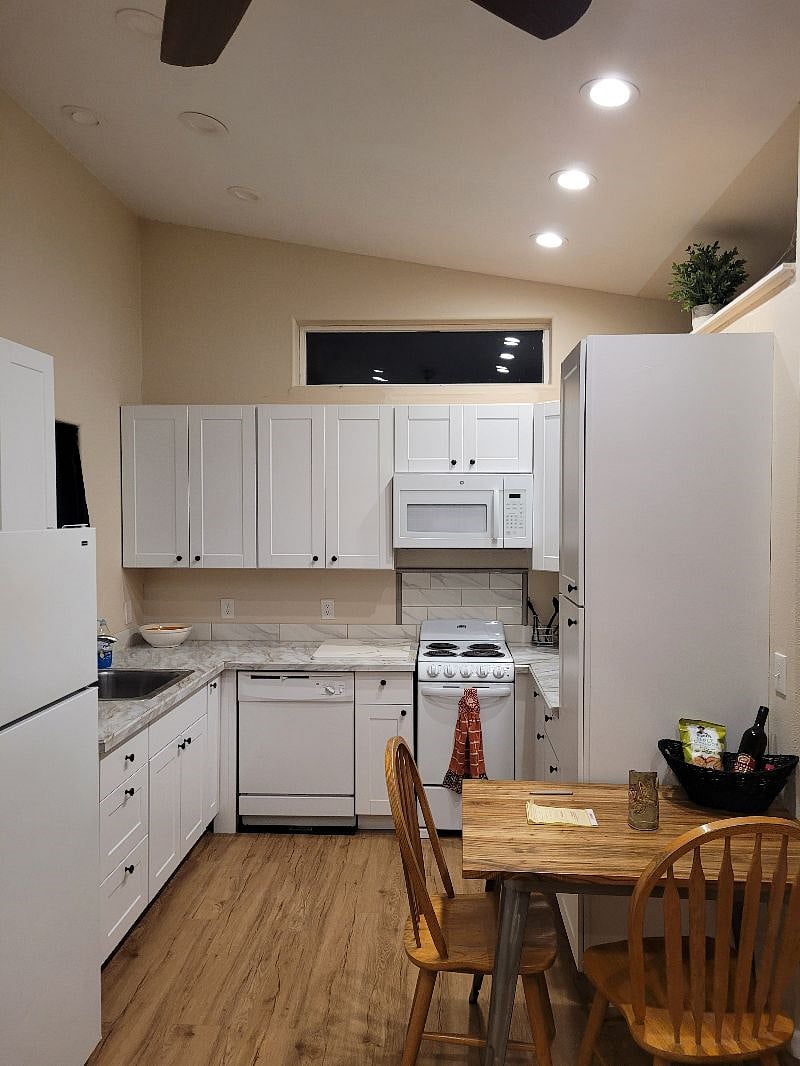 Furnished Finder property 355636_1 photo 15