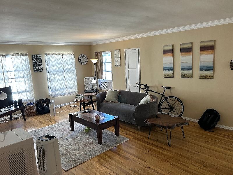 Another living room shot, this time from the perspective of the hallway entry.