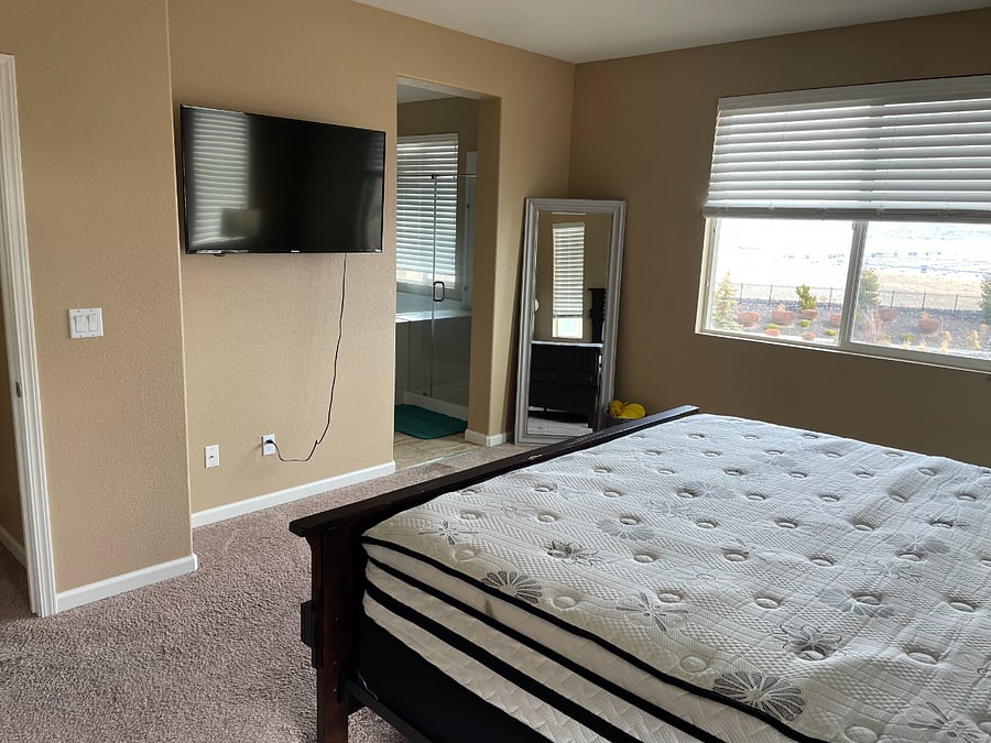 Master bedroom 