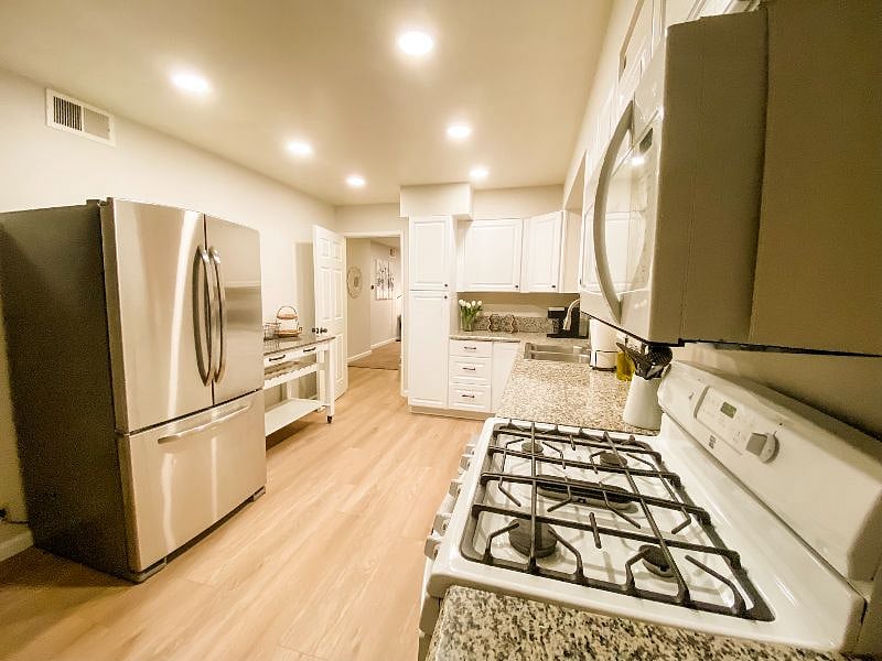 Furnished Finder property 355724_1 photo 9