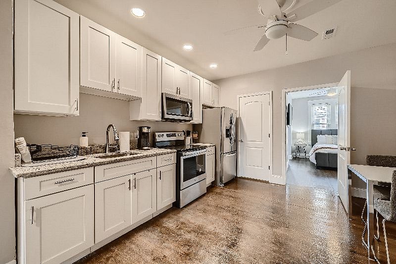 Furnished Finder property 355740_1 photo 2