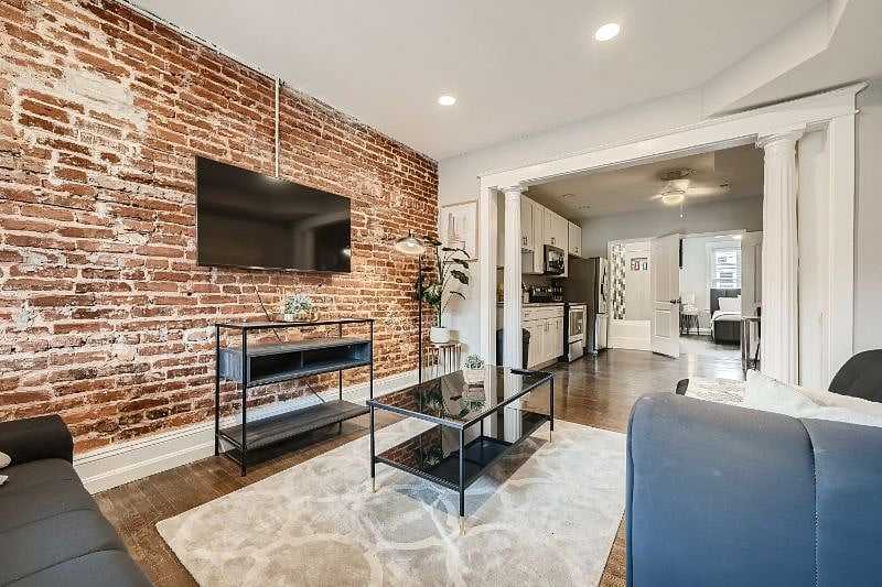 Furnished Finder property 355740_1 photo 1