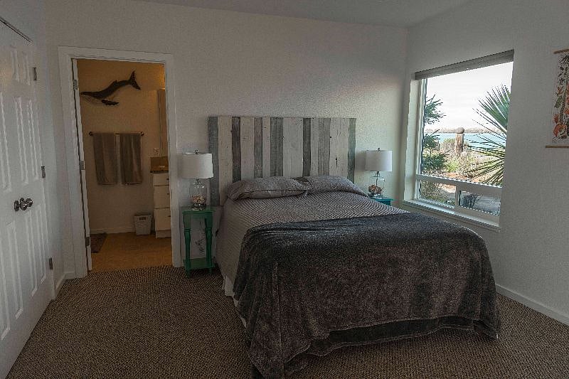 Downstairs bedroom with bathroom