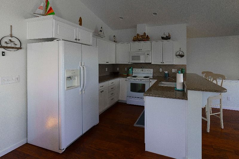 Fully stocked kitchen