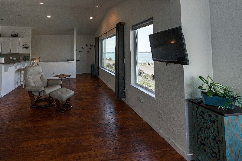 Furnished Finder property 355938_1 photo 8