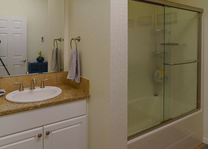Upstairs bathroom with heated tile floors