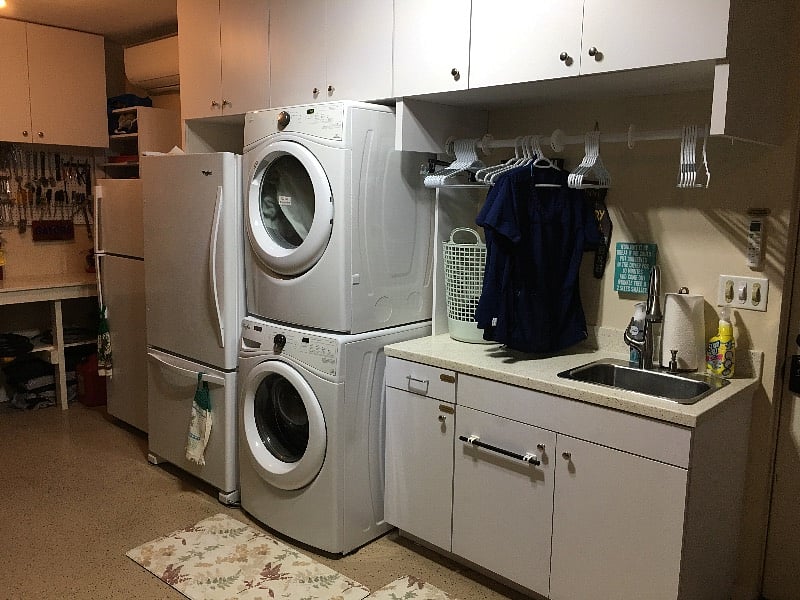 Air-conditioned laundry room, I provide the soap you provide the dirty clothes. I wash Your towels every week and your linens I will do once a month. 