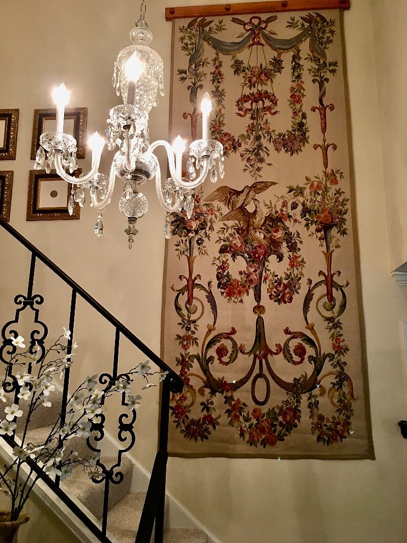 Beautiful interiors, lifetime collections of art. Whole house Professionally cleaned once a week.
