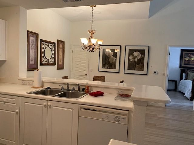 Furnished Finder property 355944_1 photo 4