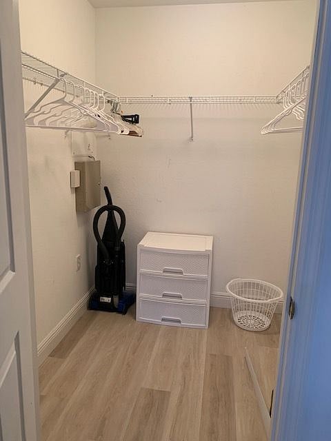Furnished Finder property 355944_1 photo 8