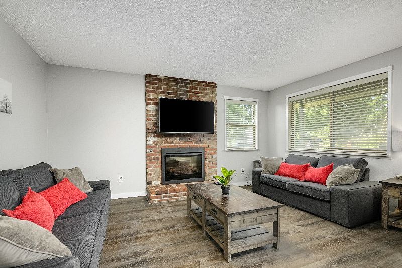 Furnished Finder property 356118_1 photo 4